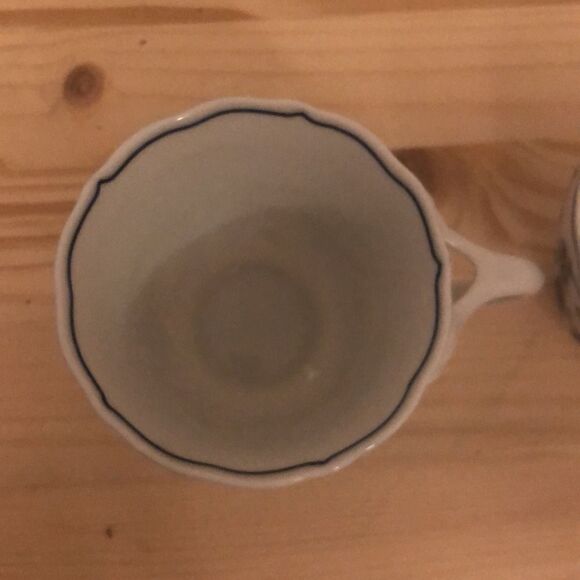 Vintage Blue Danube China Set of 2 Teacups and saucers EUC - Picture 2 of 6